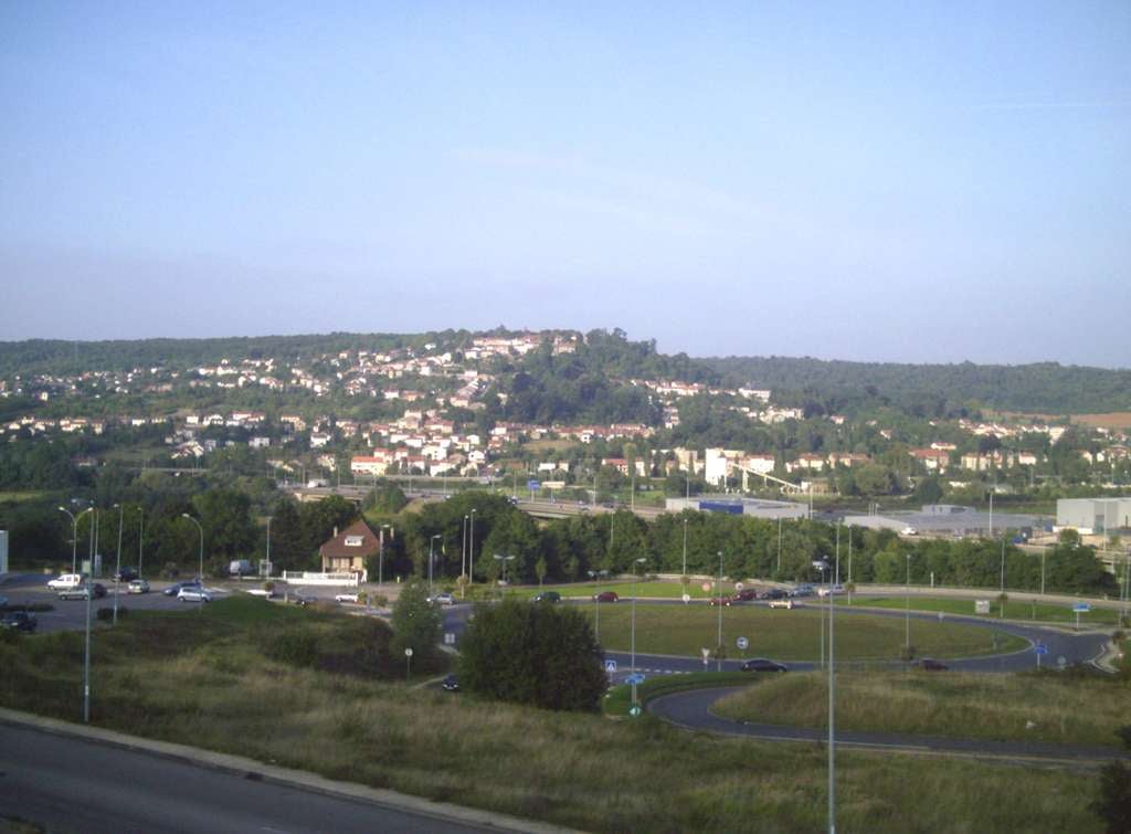 Discovering Grand-Couronne: A Day of Charm and Exploration